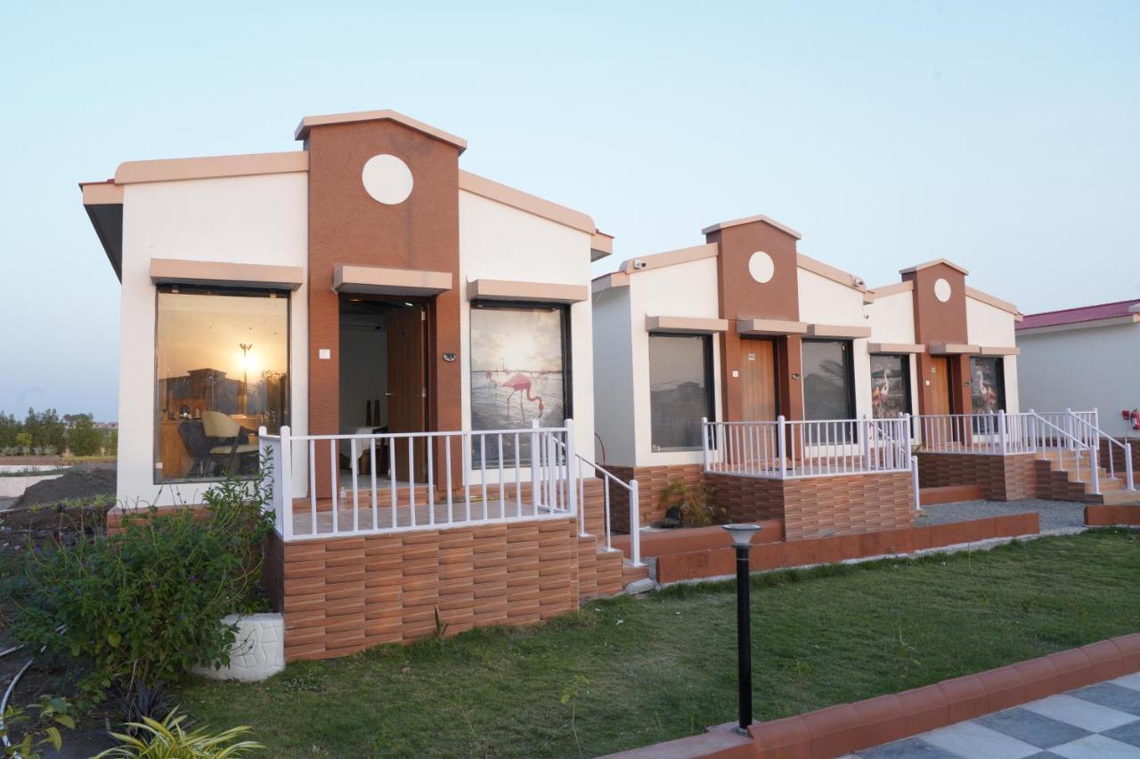 Flamingo Club And Resort Una 3 Km Away From Diu Check Post Εξωτερικό φωτογραφία