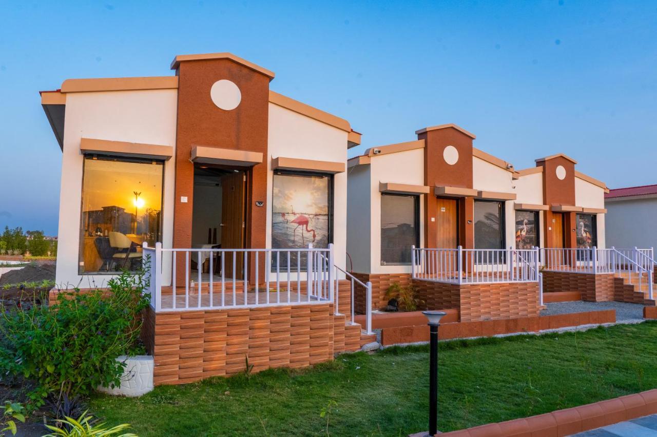 Flamingo Club And Resort Una 3 Km Away From Diu Check Post Εξωτερικό φωτογραφία