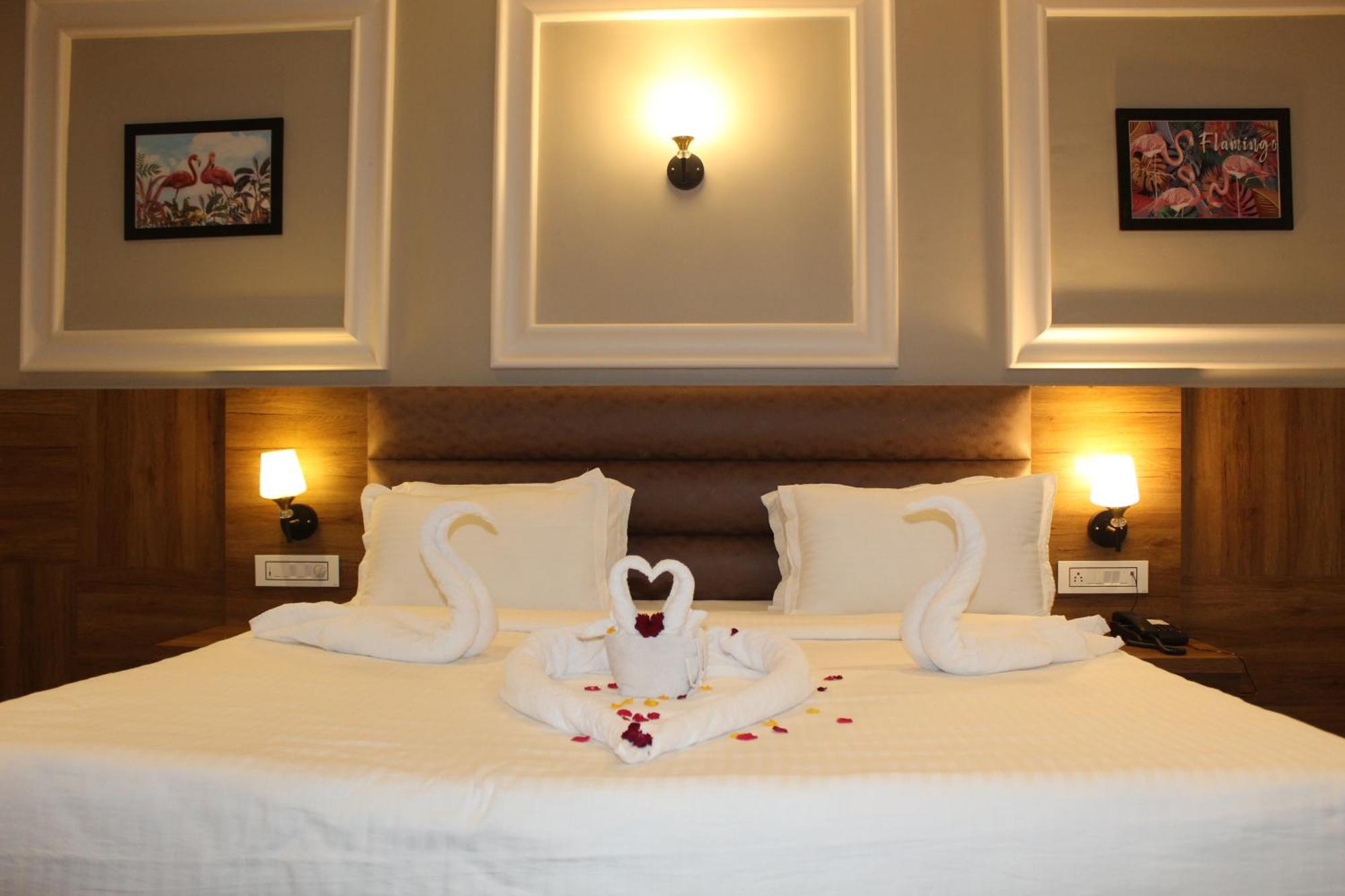 Flamingo Club And Resort Una 3 Km Away From Diu Check Post Εξωτερικό φωτογραφία